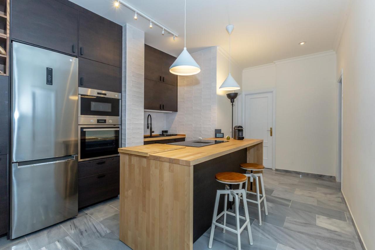 Puerta De Larios: Central Three-Bedroom Apartment With Balconies And Patio Málaga Buitenkant foto